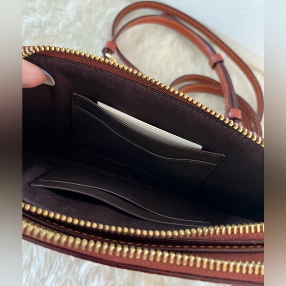 LIKE NEW COACH KIRA CROSSBODY with signature canvas. - Picture 3 of 12